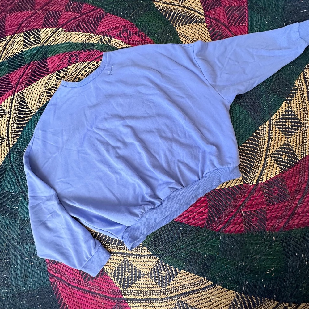 GUESS Periwinkle Oversized Crewneck Size Small